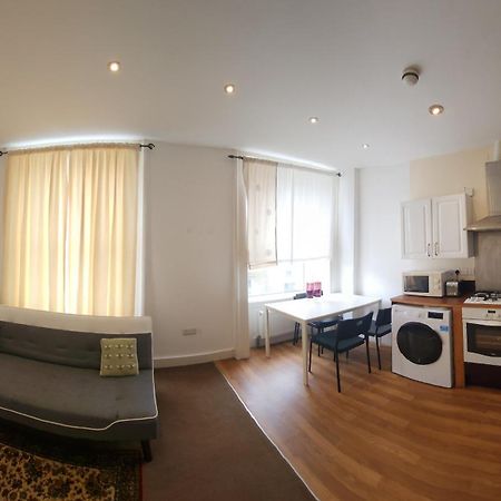 Flat 2 Douglas Head Road Екстериор снимка