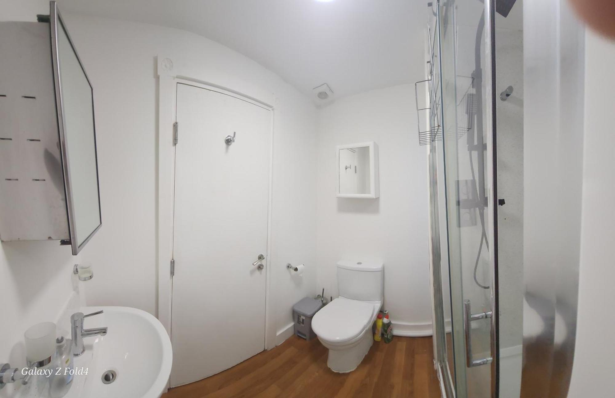 Flat 2 Douglas Head Road Екстериор снимка
